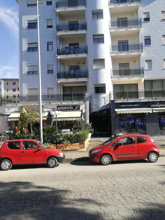 Apartament La Casa Di Piero Cosenza Zewnętrze zdjęcie